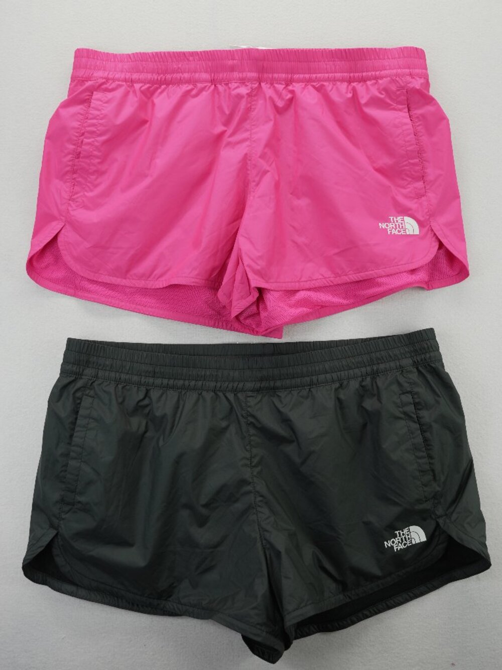 The North Face Women's XL Hydrenaline Pockets Shorts LOT OF 2 Black/Pink NWT
